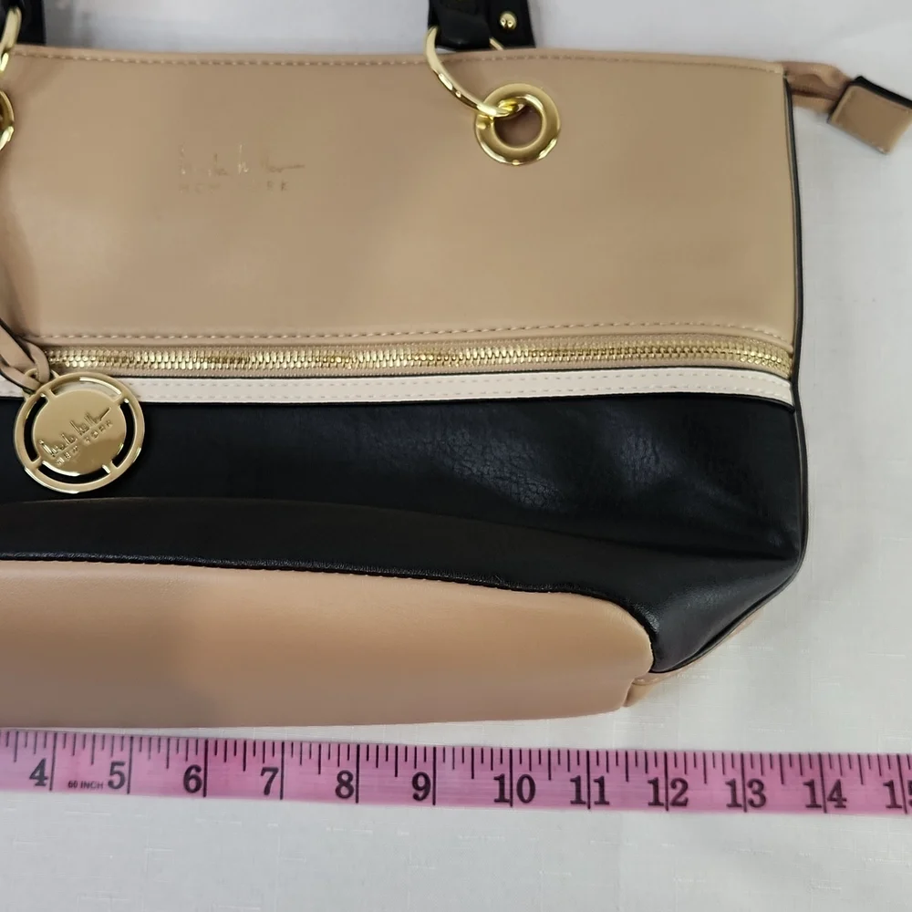 Nicole Miller vegan signature bag. Size 13 X 9